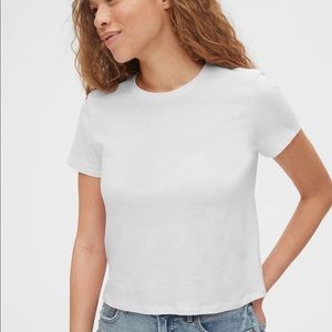 NWT Gap Women's Shrunken T
